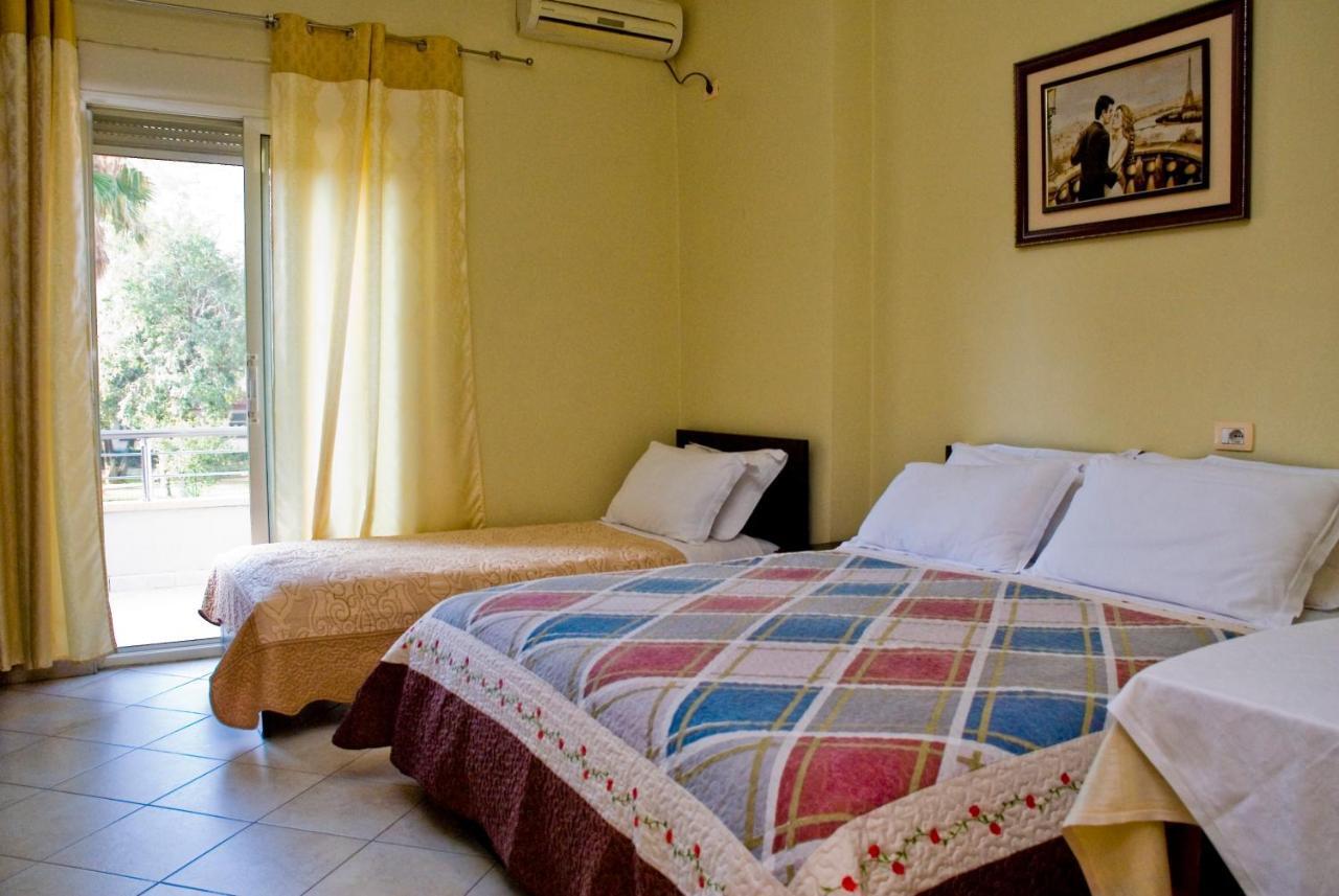 Hotel 4 Stinet Вльора Екстер'єр фото